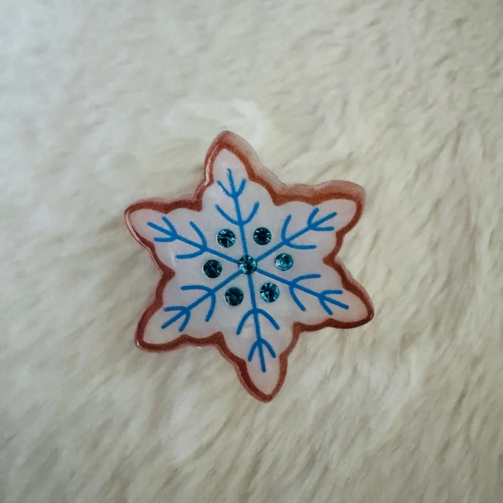 Snowflake Shaped Hair Claw Clip, Acrylic with Blue Crystal Accents